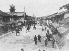 明治時代の大通り(祇園四条通)
